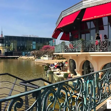 A 7 Min Du Casino Barriere Enghien-les-Bains